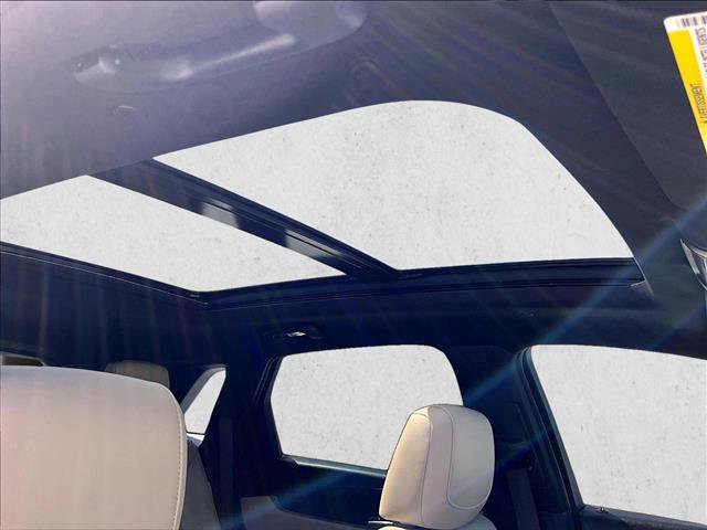 Used 2018 Cadillac XT5 Premium Luxury w/ Advanced Security Package image 17