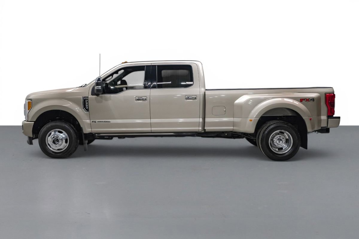 Used 2018 Ford F350 Platinum w/ Platinum Ultimate Package AWD/4WD image 9