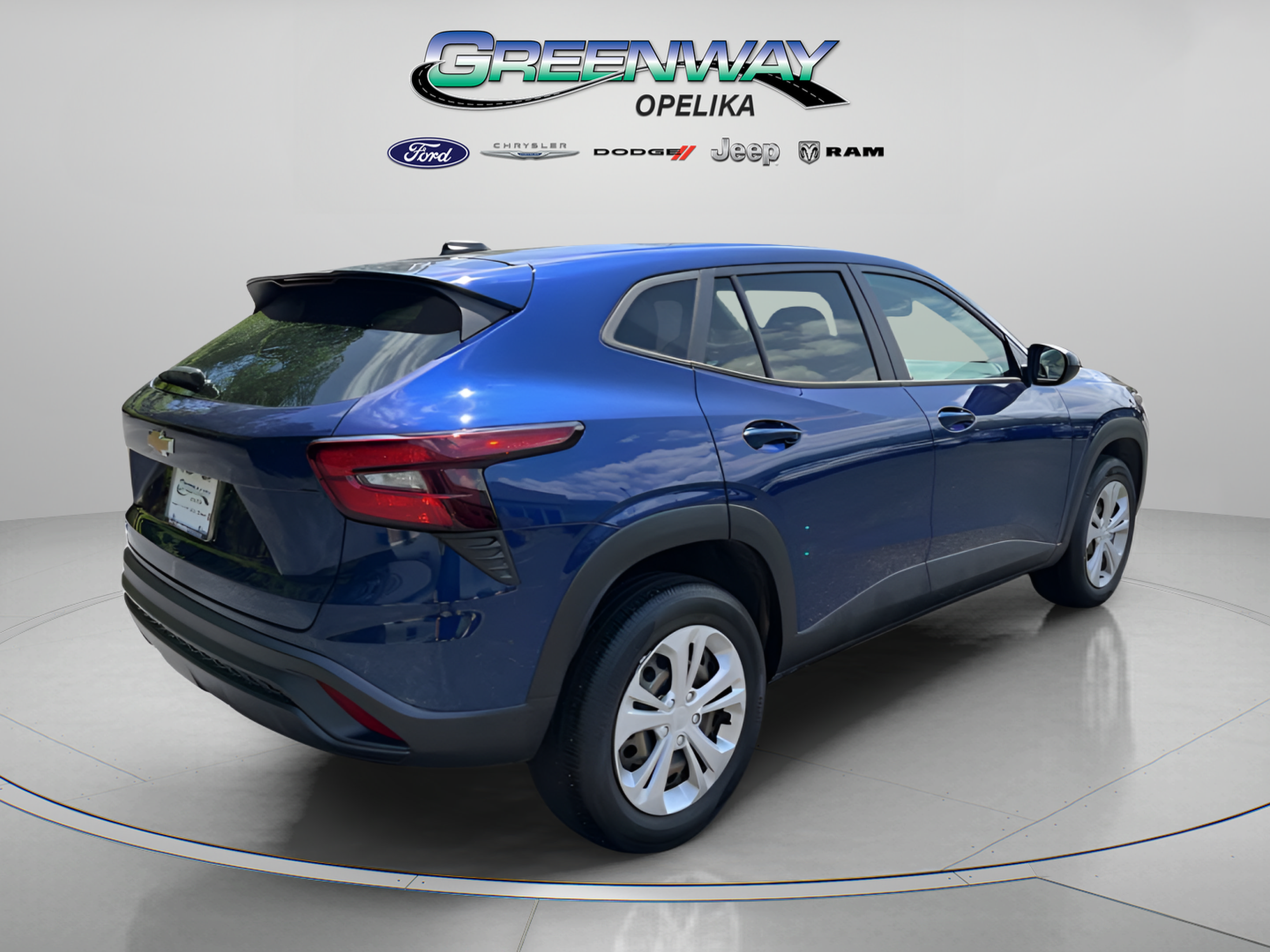 Used 2024 Chevrolet Trax LS FWD image 6