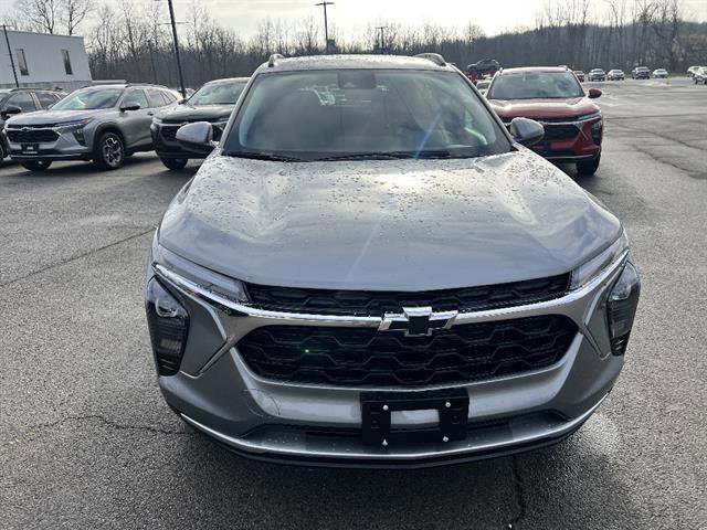 New 2026 Chevrolet Trax LT w/ Driver Confidence Package image 9