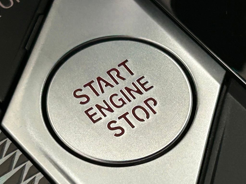 Used 2022 BMW Z4 M40i w/ Premium Package image 24