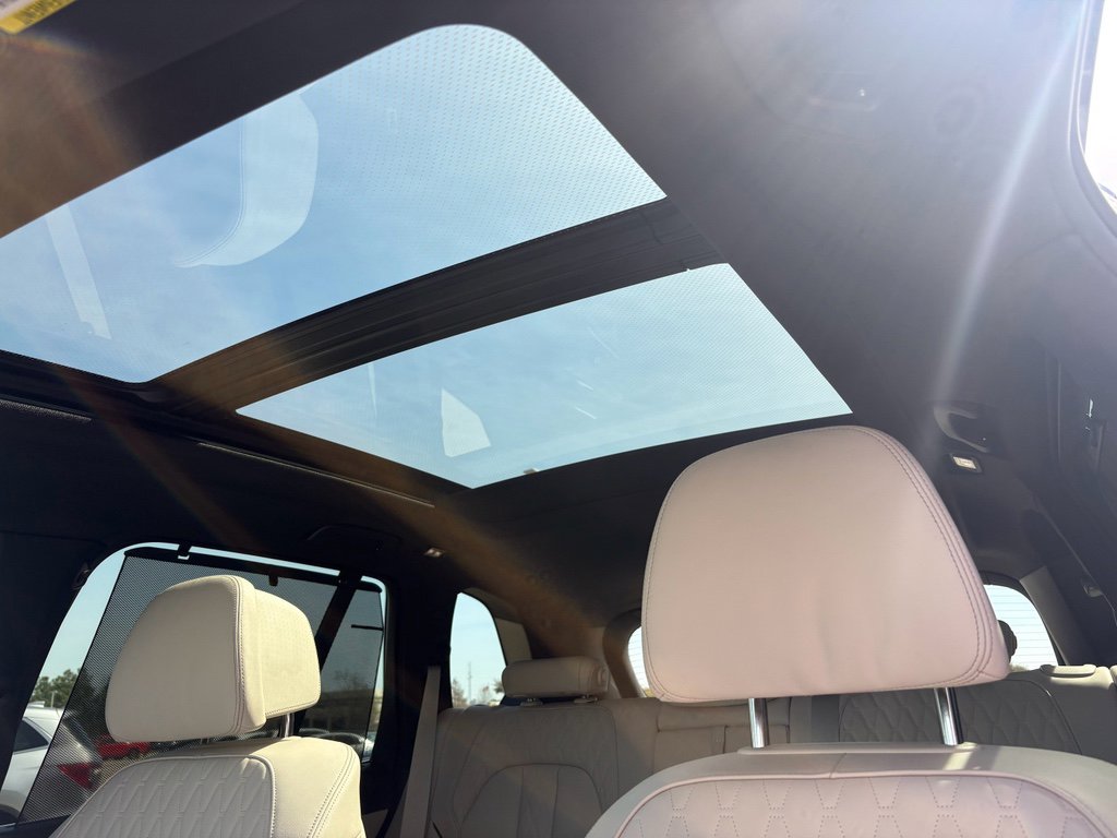 Used 2022 BMW X5 xDrive40i w/ Executive Package image 21