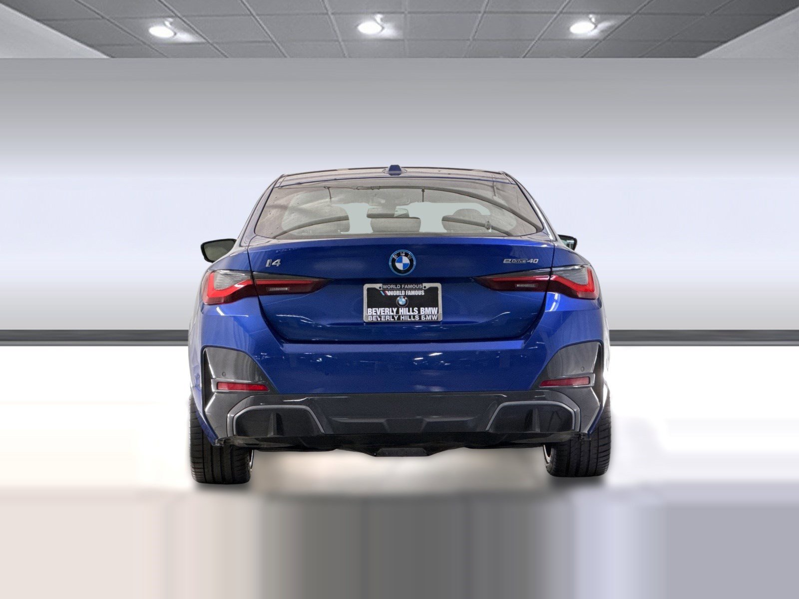 Used 2023 BMW i4 eDrive40 w/ M Sport Package RWD image 9