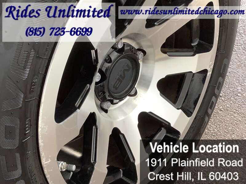 Used 2006 Jeep Commander Limited w/ Trailer Tow Group IV AWD/4WD image 39