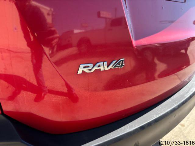 Used 2014 Toyota RAV4 XLE image 12
