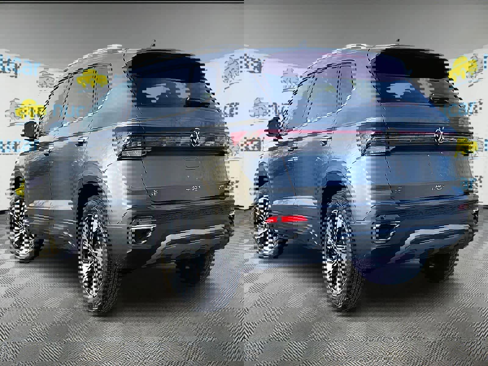 New 2026 Volkswagen Taos SE image 5