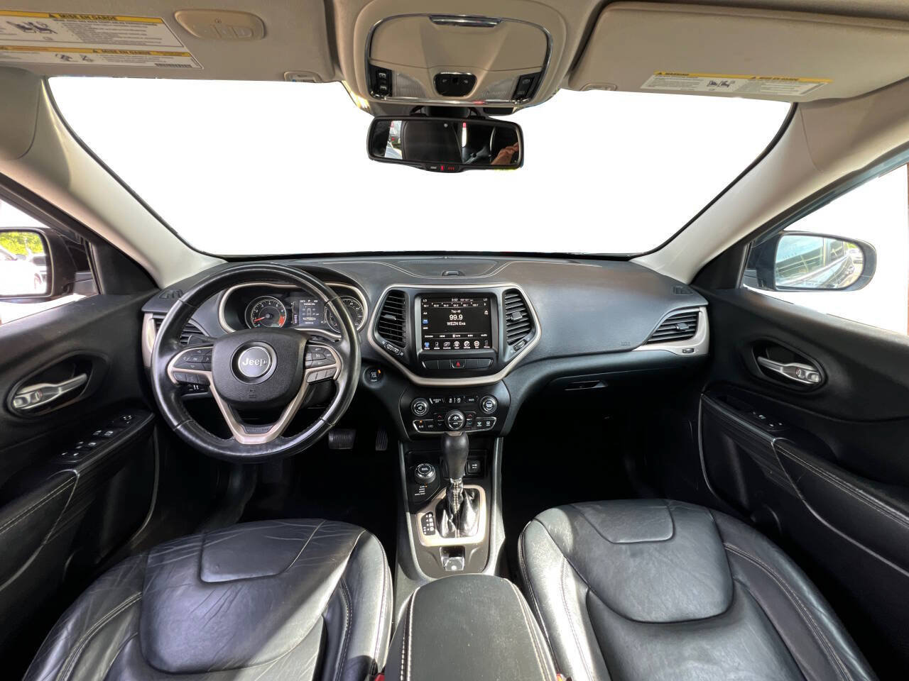 Used 2015 Jeep Cherokee Latitude w/ Comfort/Convenience Group AWD/4WD image 20