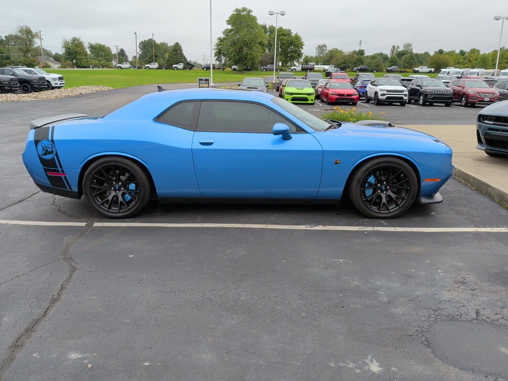Used 2016 Dodge Challenger R/T Scat Pack RWD image 6