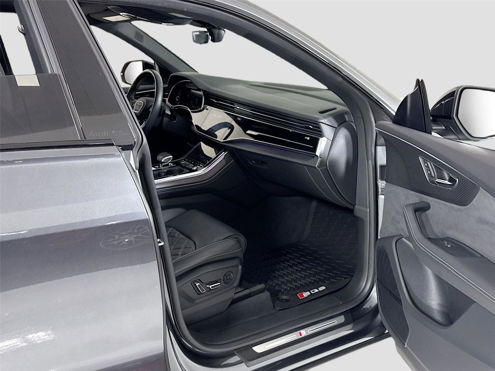 Used 2024 Audi SQ8 Premium Plus w/ 23" Wheel Package image 33