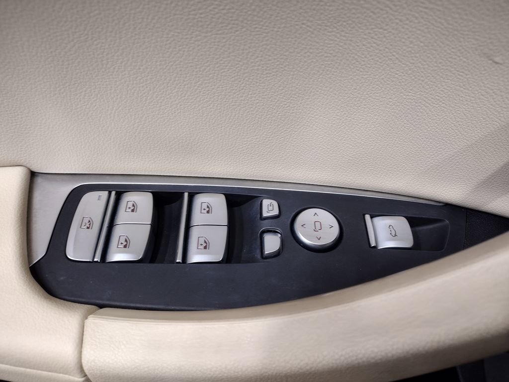 Used 2023 BMW X3 xDrive30i w/ Premium Package image 20