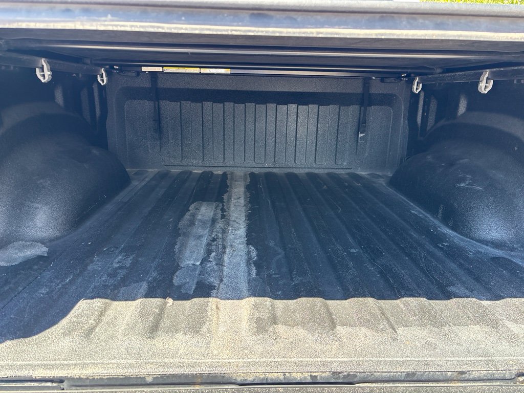 Used 2022 RAM 1500 Laramie w/ Sport Appearance Package AWD/4WD image 8
