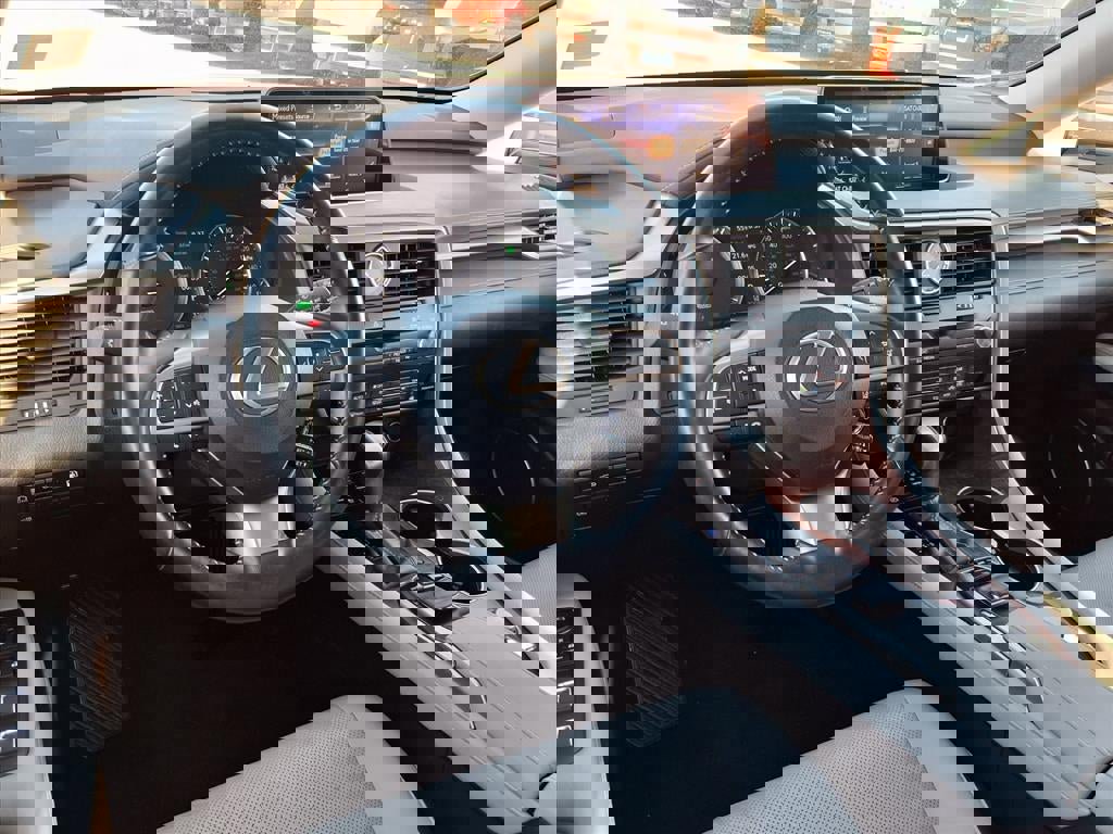 Used 2019 Lexus RX 450hL Premium w/ Premium Package image 13