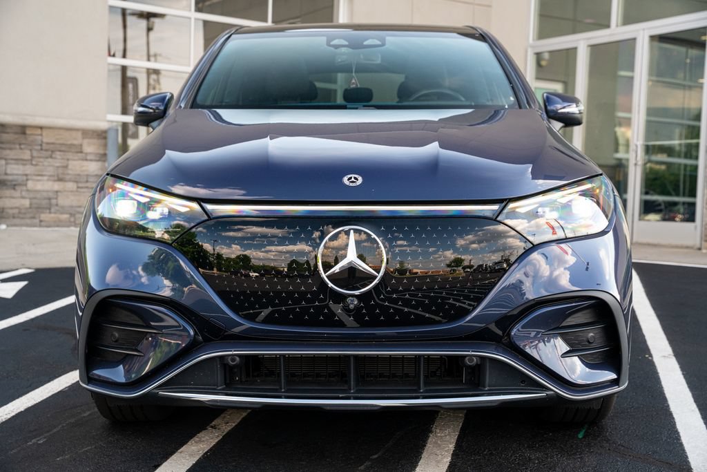 Used 2025 Mercedes-Benz EQE 350+ SUV image 4
