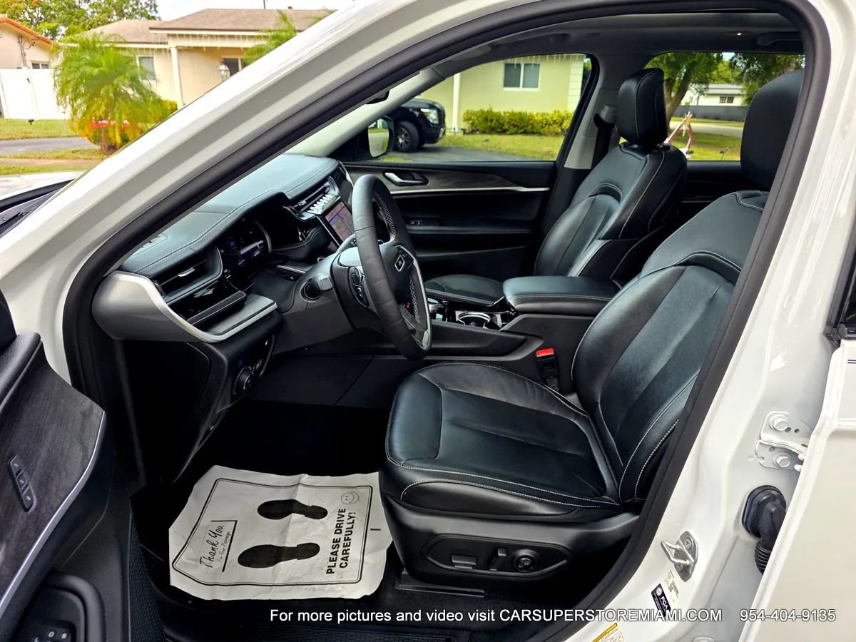 Used 2022 Jeep Grand Cherokee Limited 4xe image 4