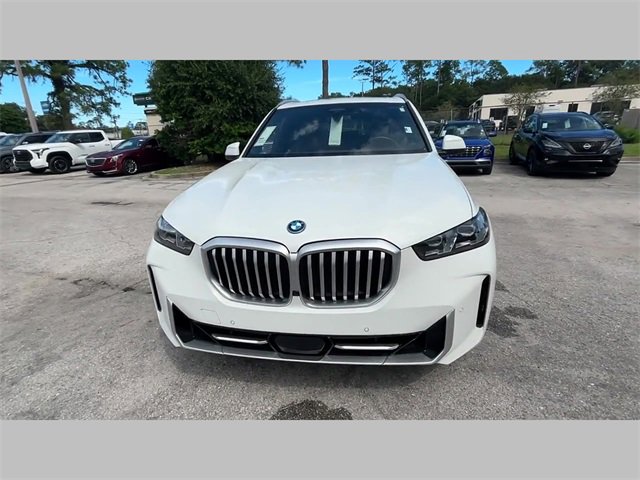 Used 2025 BMW X5 xDrive50e image 34