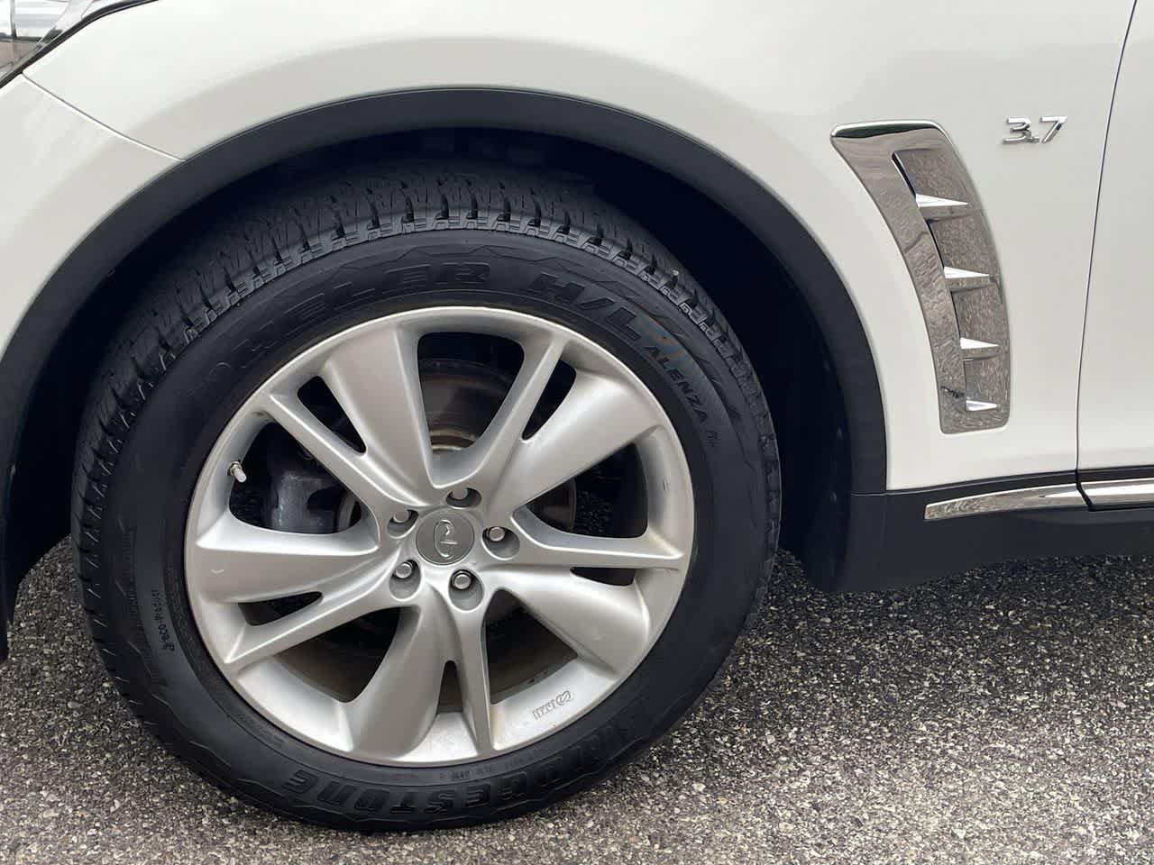 Used 2015 INFINITI QX70 AWD w/ Premium Package image 43