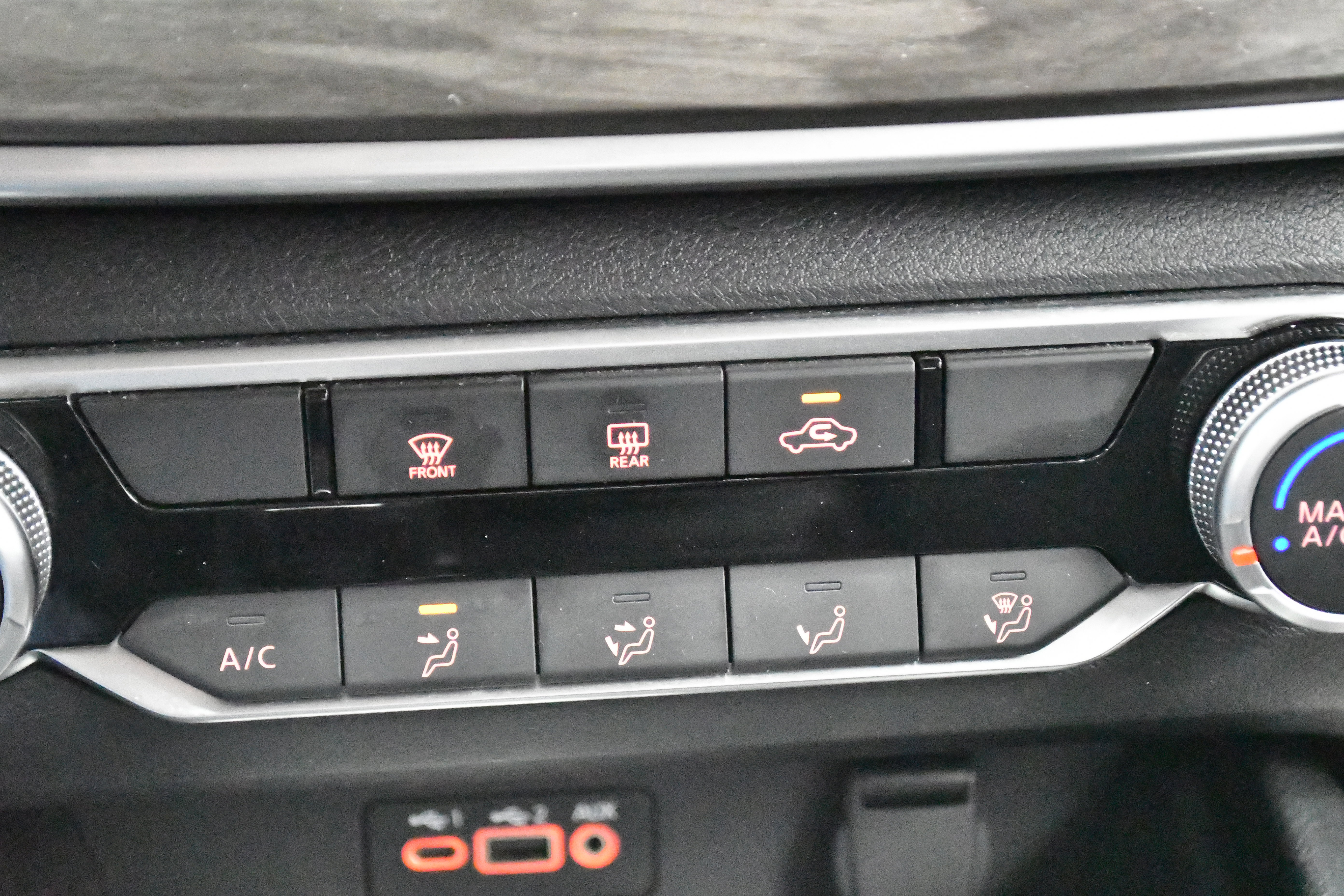Used 2025 Nissan Altima 2.5 SV FWD image 26