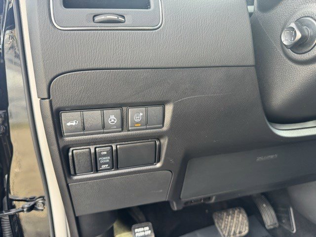 Used 2024 Nissan Armada SL w/ Cargo Package image 16