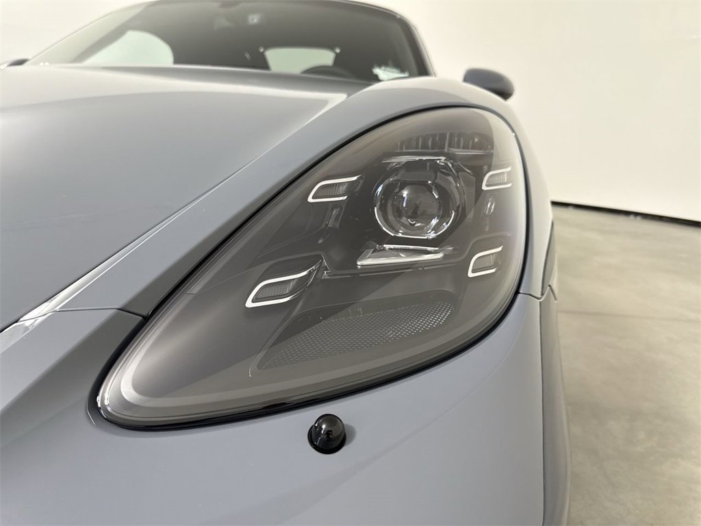 New 2025 Porsche 718 Boxster GTS image 11