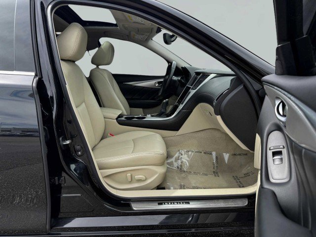 Used 2020 INFINITI Q50 Luxe w/ Essential Package (3.0T Luxe) image 39