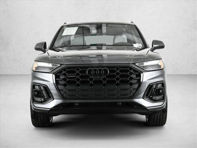 Certified 2025 Audi Q5 2.0T Premium Plus image 2