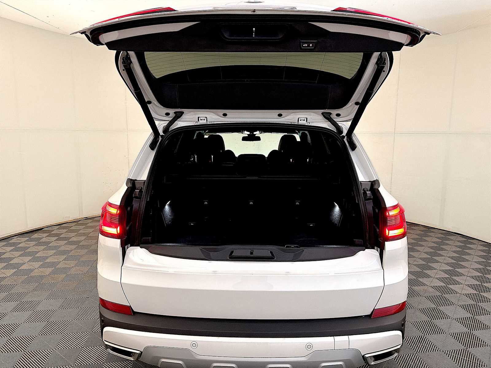 Certified 2023 BMW X5 xDrive40i w/ Premium Package image 23