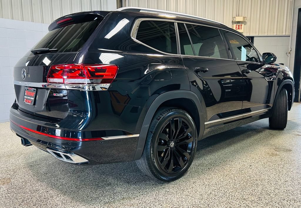 Used 2022 Volkswagen Atlas SEL Premium R-Line AWD/4WD image 6