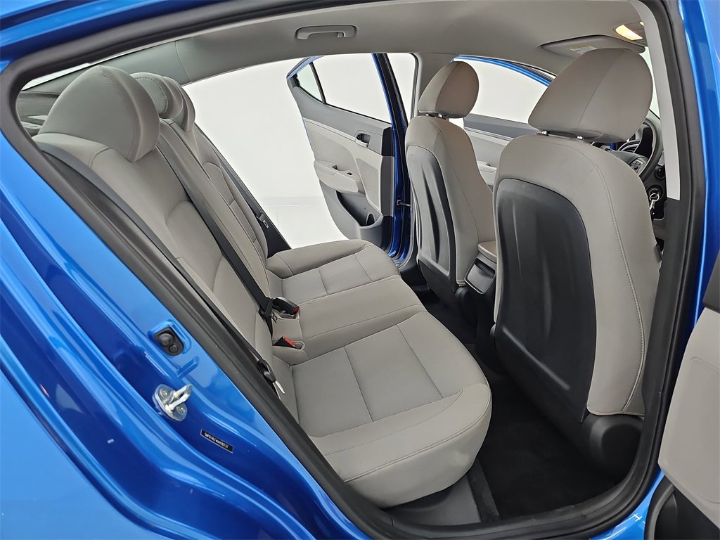 Used 2017 Hyundai Elantra SE image 15