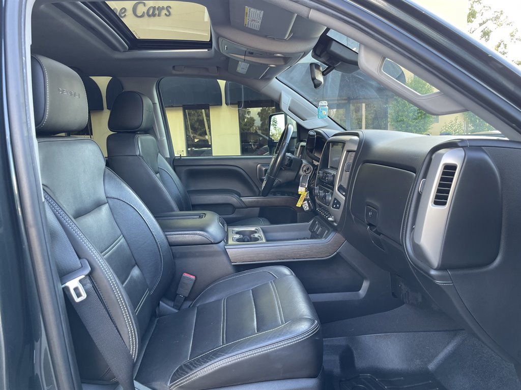 Used 2019 GMC Sierra 2500 Denali w/ Duramax Plus Package image 23