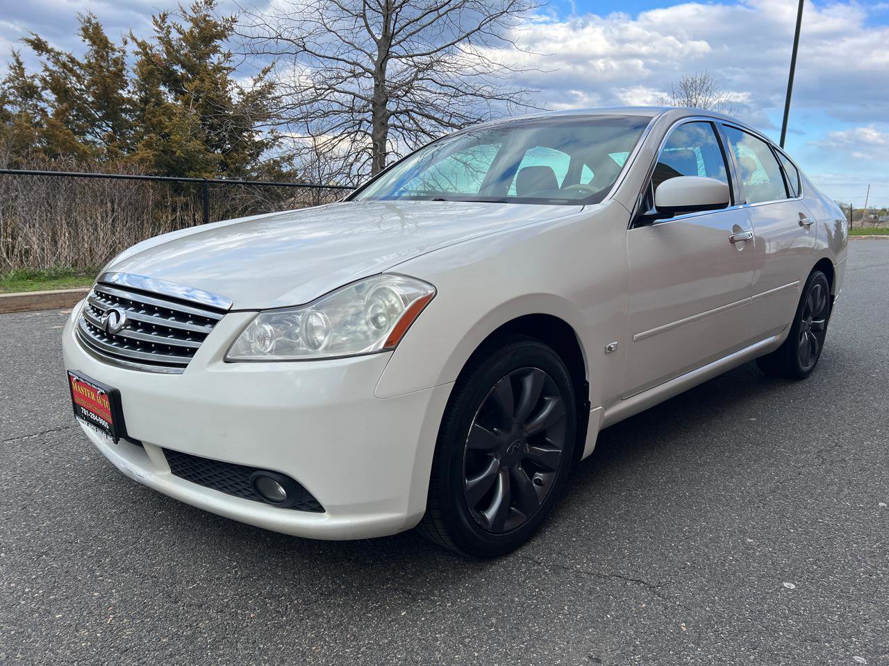 Used 2007 INFINITI M35 x w/ Technology Pkg AWD/4WD image 3