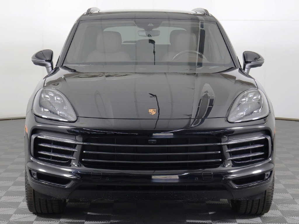 Used 2023 Porsche Cayenne Platinum Edition image 14