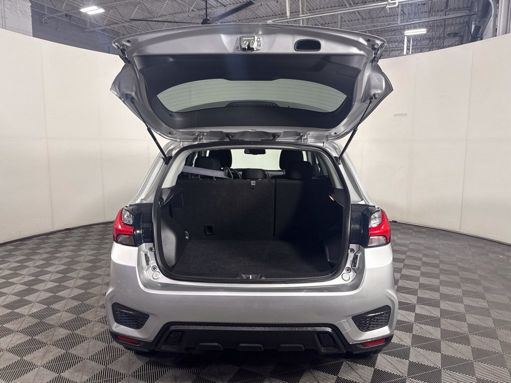 Used 2025 Mitsubishi Outlander Sport AWD image 9