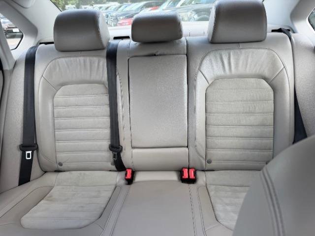 Used 2012 Volkswagen Passat TDI SEL Premium FWD image 27