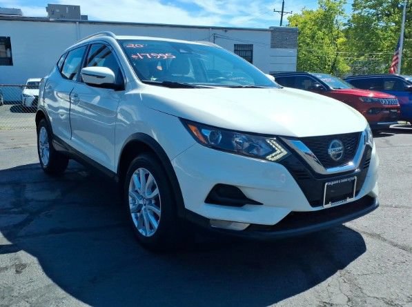Used 2020 Nissan Rogue Sport SV w/ All-Weather Package FWD image 17