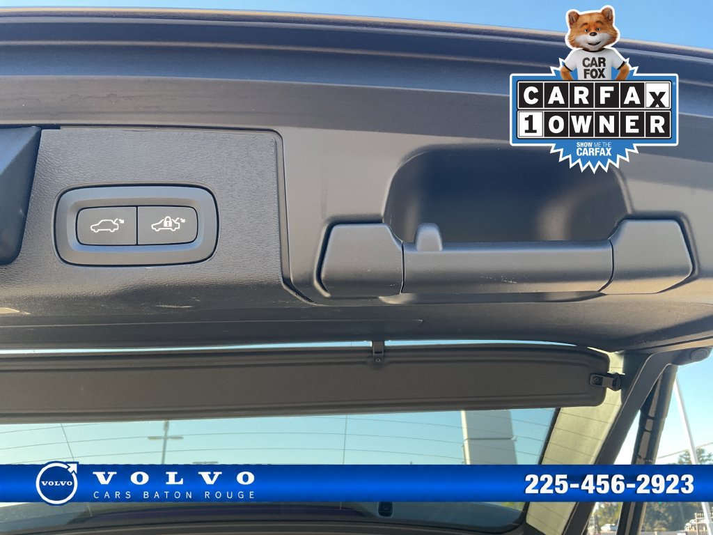 Used 2024 Volvo XC60 B5 Plus w/ Protection Package Premier AWD/4WD image 12
