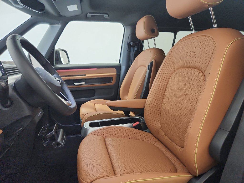 New 2025 Volkswagen ID. Buzz Pro S image 6