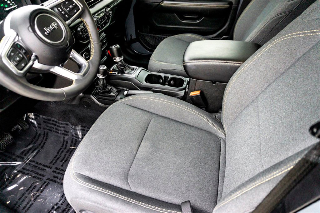 Used 2024 Jeep Wrangler Unlimited Sahara image 14