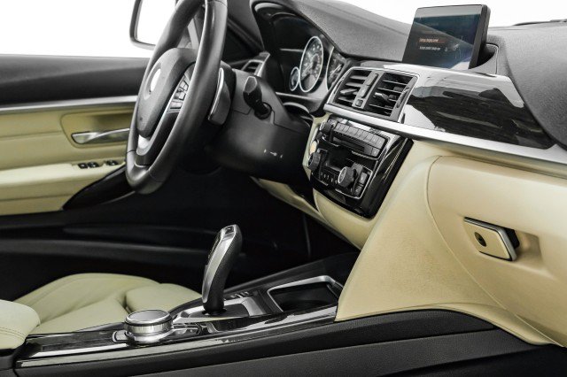 Used 2018 BMW 330e RWD image 24