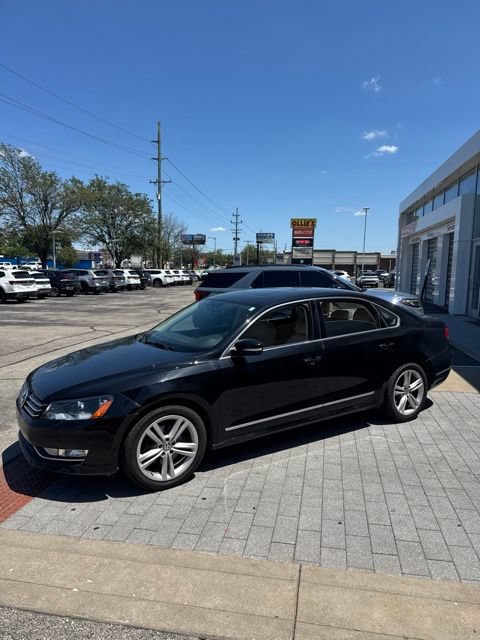 Used 2013 Volkswagen Passat TDI SEL Premium FWD image 14