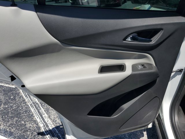 Used 2020 Chevrolet Equinox LS image 18