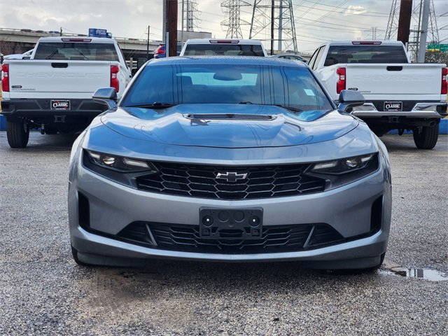 Used 2021 Chevrolet Camaro LT w/ Technology Package image 2