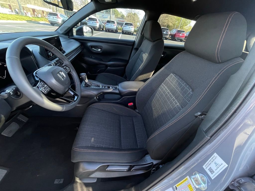 Used 2023 Honda HR-V Sport image 26