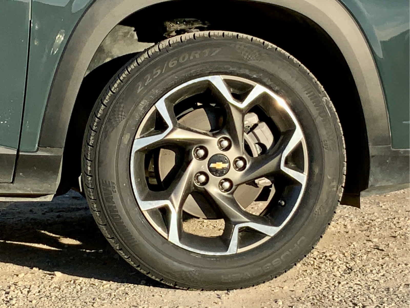 Certified 2025 Chevrolet Trax LT w/ Driver Confidence Package image 13