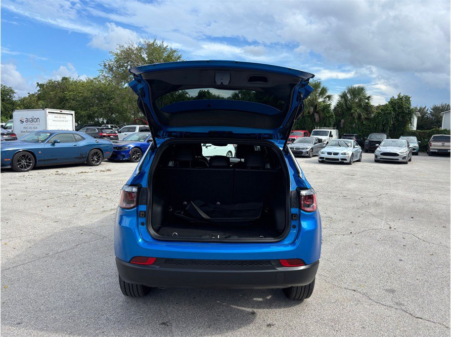 Used 2024 Jeep Compass Latitude AWD/4WD image 41
