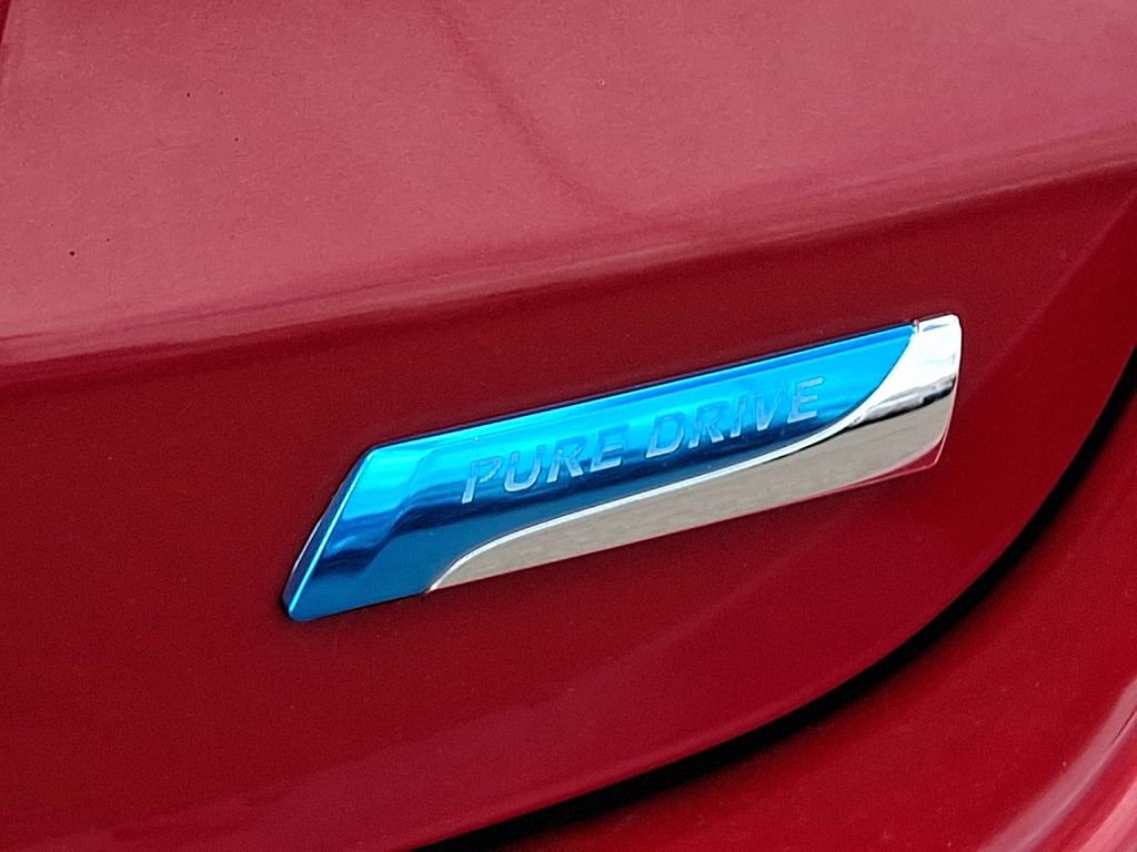 Used 2015 Nissan Versa Note SV FWD image 29