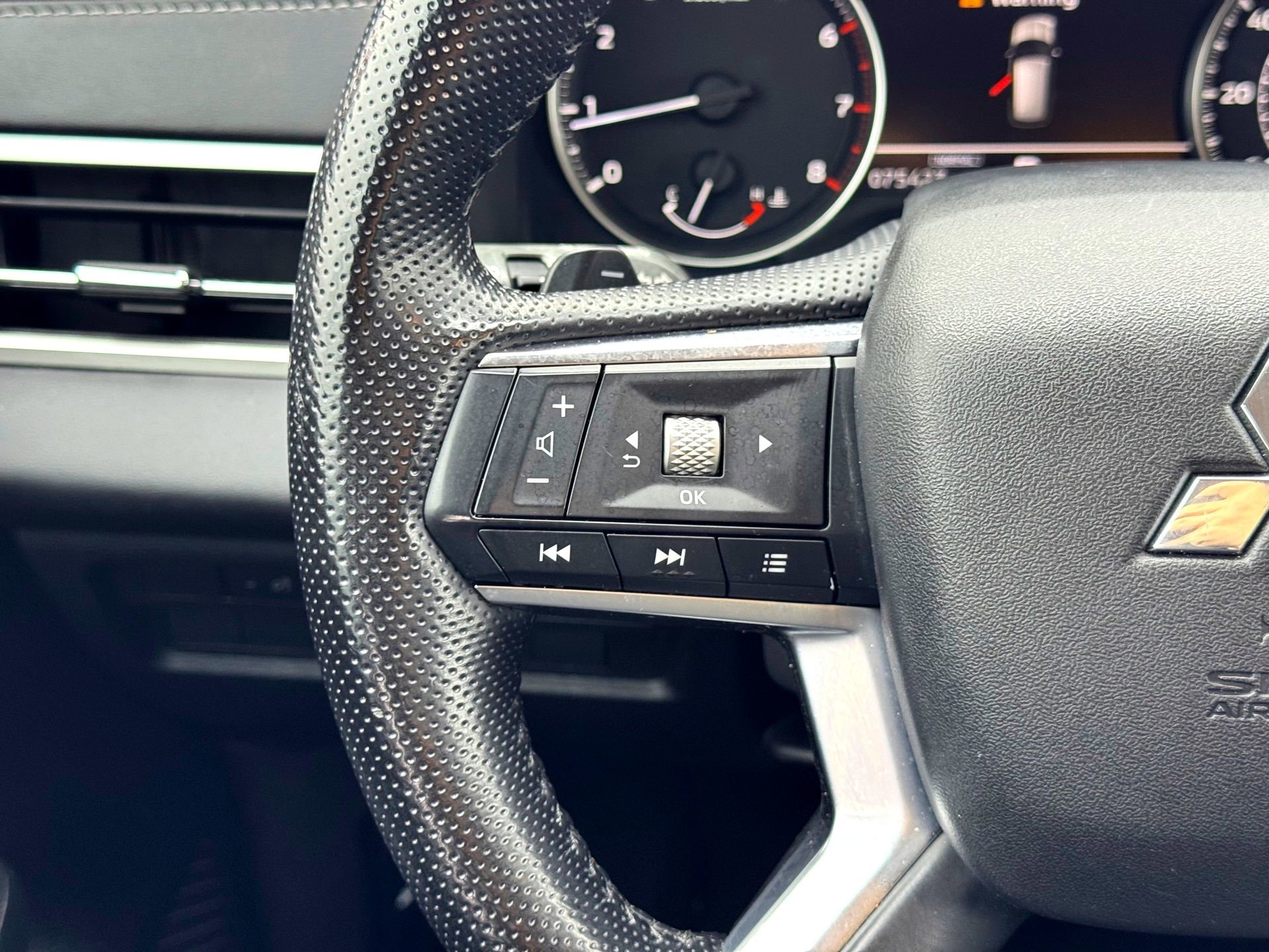 Used 2022 Mitsubishi Outlander SE image 22