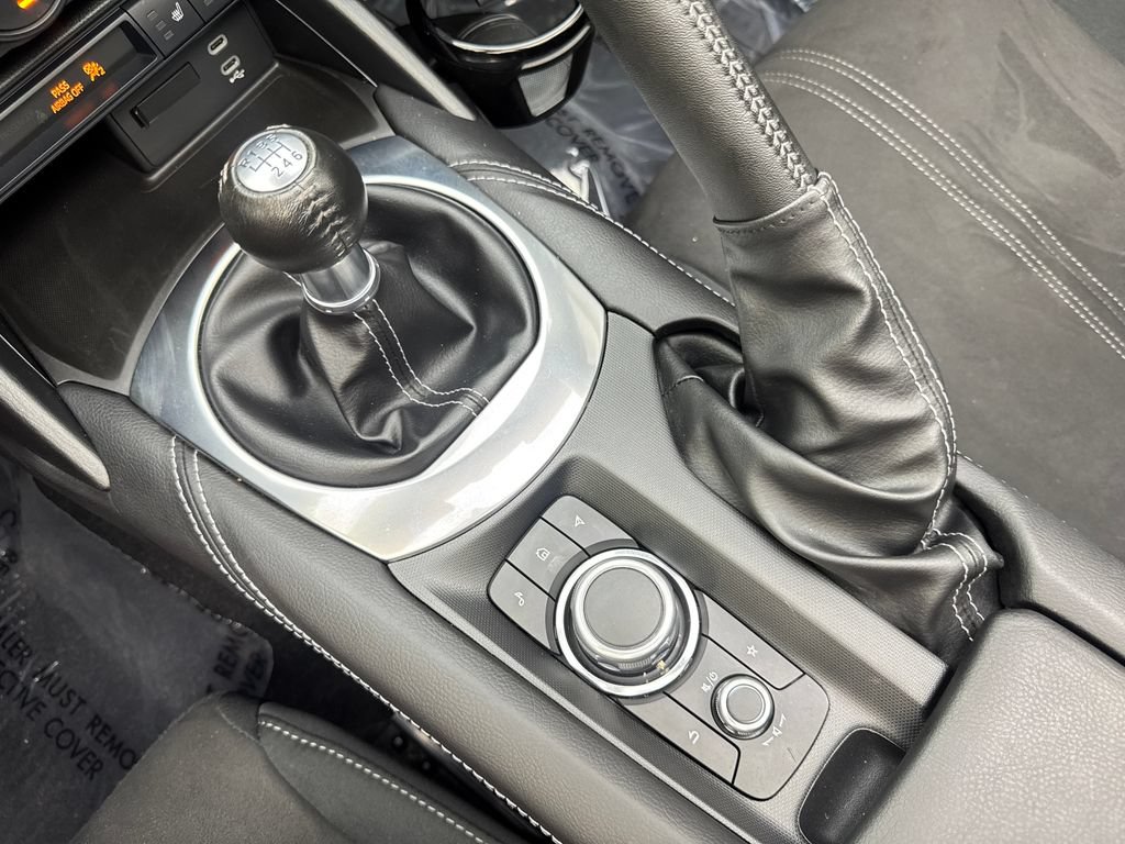 Used 2024 MAZDA MX-5 Miata Club RWD image 67