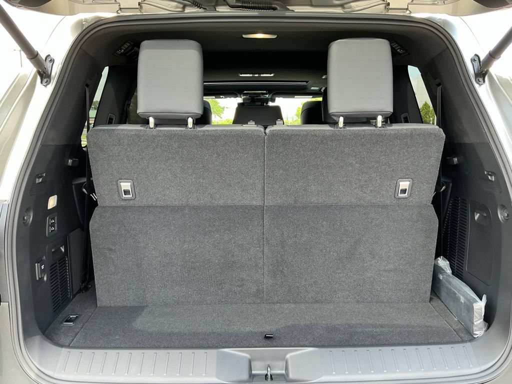 New 2026 Lexus LX 600 F Sport AWD/4WD image 17