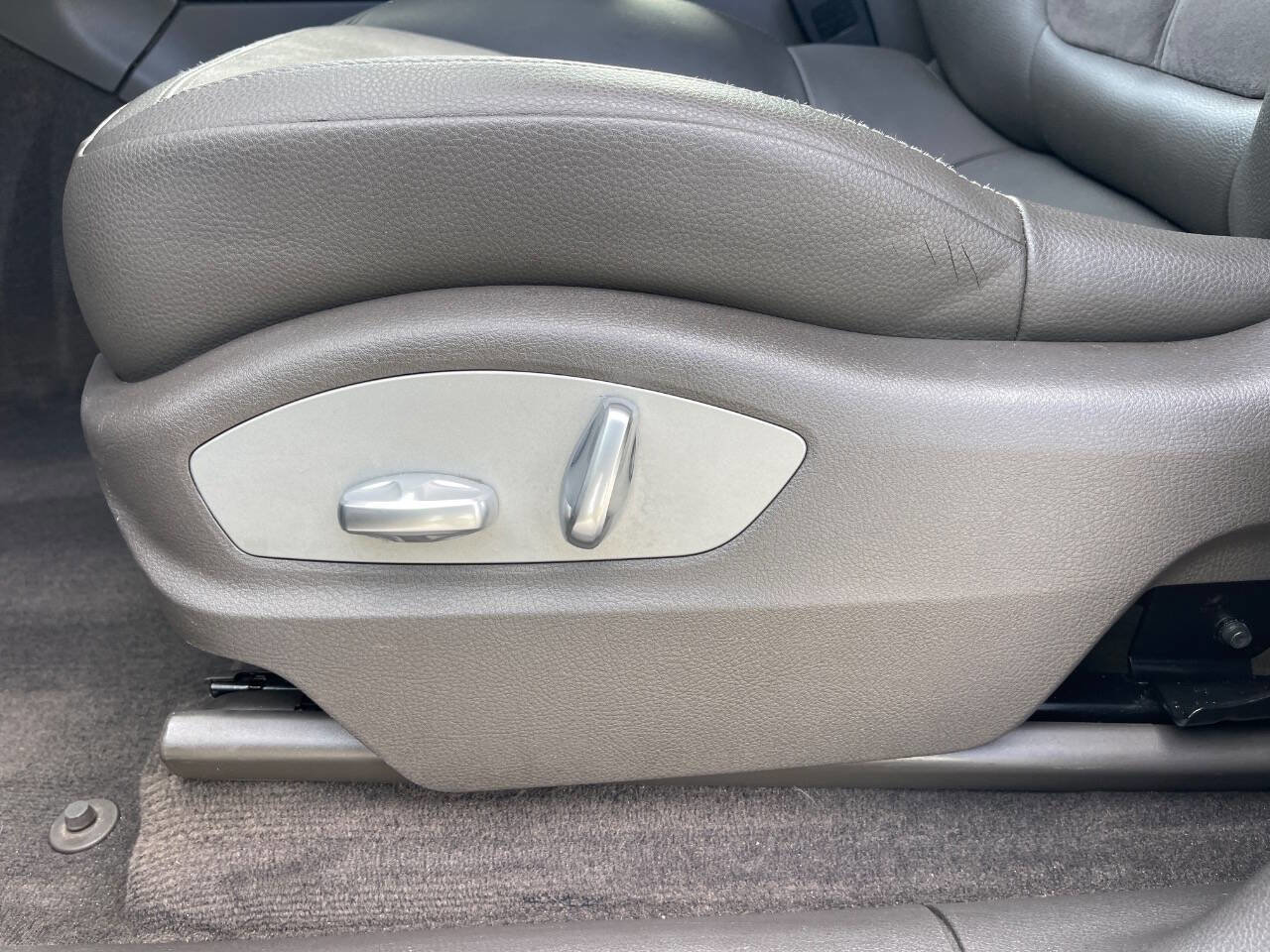 Used 2018 Porsche Macan image 21