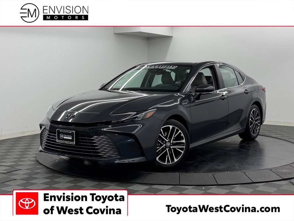 Used 2026 Toyota Camry XLE FWD image 1